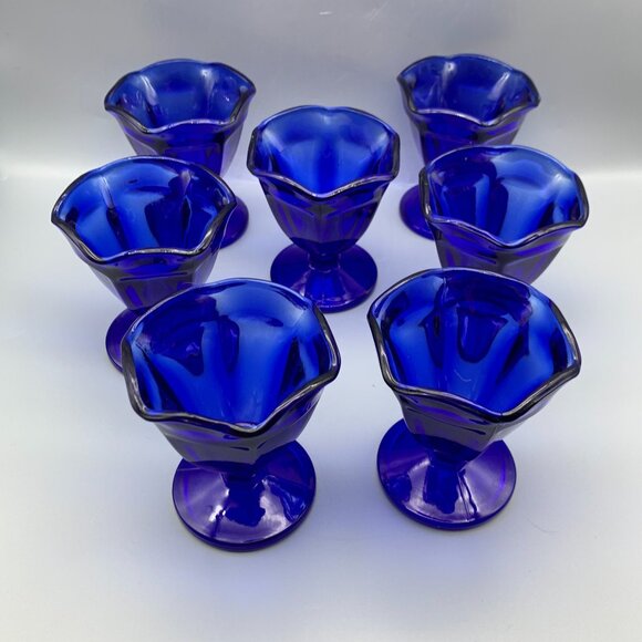 Vintage ANchor Hocking Cobalt Blue Glass Sundae/Dessert Cups (set of 7) - Picture 2 of 10